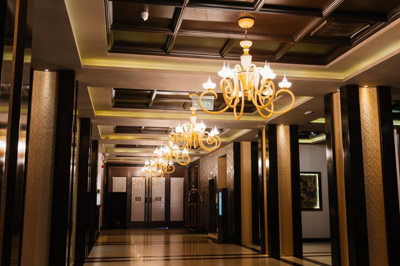 Hotel Dukagjini เปเย ภายนอก รูปภาพ